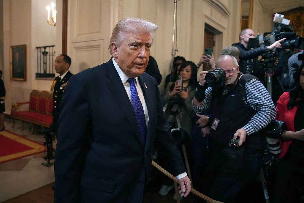 ‘He’s Pissed’: Trump Abruptly Ends White House Meeting, Refuses Reporter Questions as Iran Crisis Deepens — Critics Say He Looked Rattled