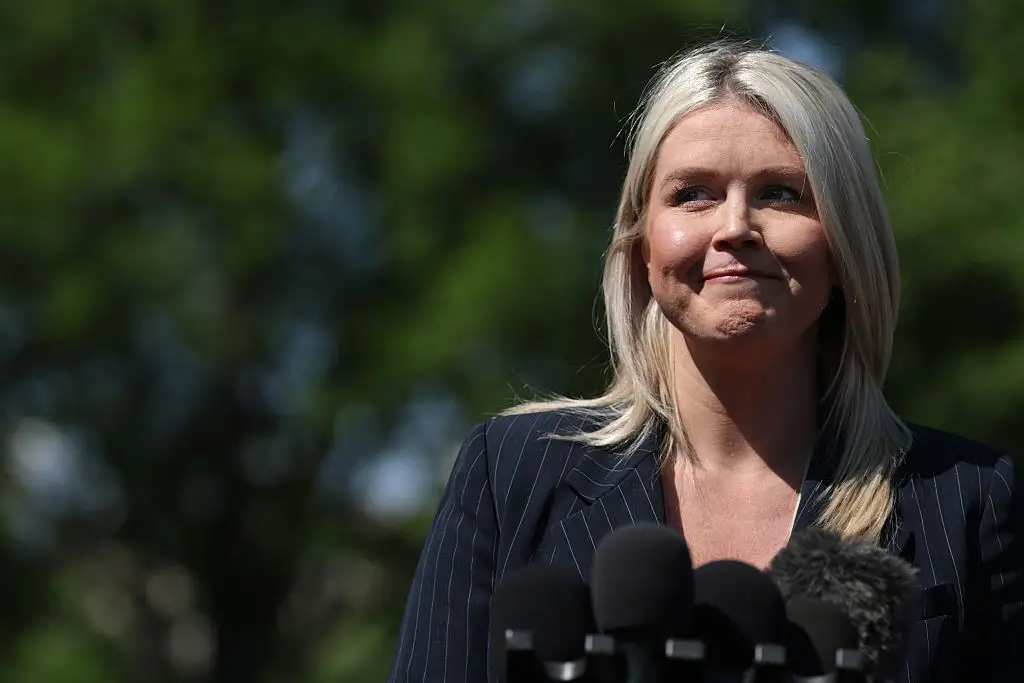 ‘How’s She Going to Sleep’: No One Expected Iran to Respond to Karoline Leavitt’s Baby Photos — But the Question It Asked Her to Consider While Kissing Her Baby Is Leaving People Speechless