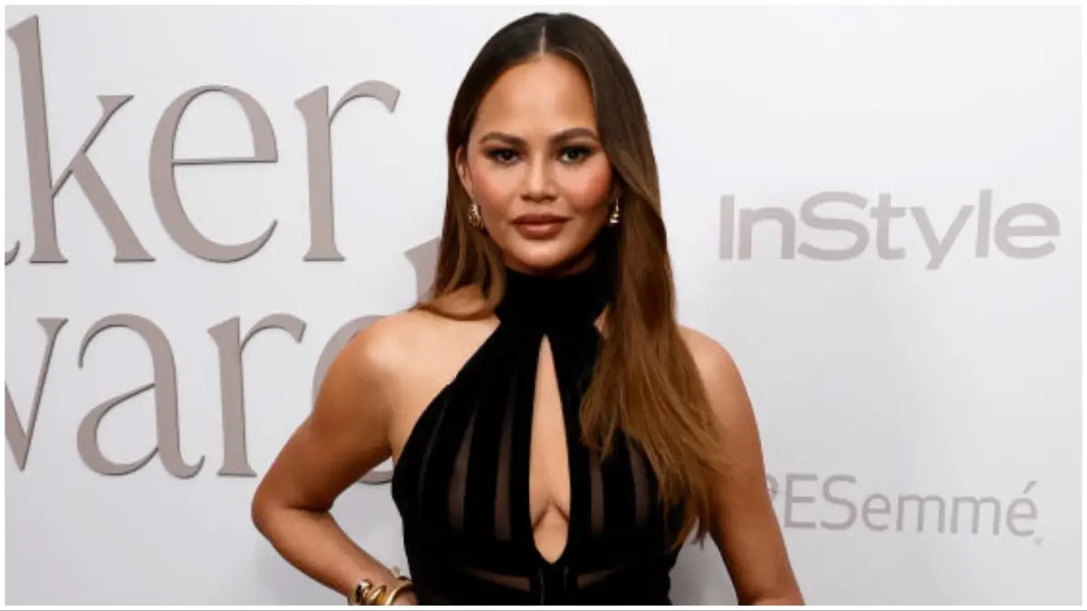 ‘Help!’: Chrissy Teigen Debuts Stunning New Look — And the Surprising Reason Why Has Every Woman Over 40 Nodding