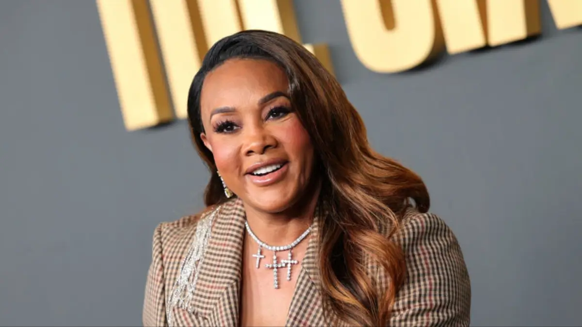 Vivica A. Fox has spent decades being known as one of Hollywood’s most glamorous women — an “it girl” who had the ’90s on lock. By the time she co-starred