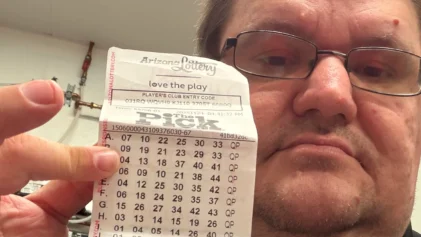 Robert Gawlitza lost his job after he bought a winning lottery ticket from the Circle K location he works at in Arizona.