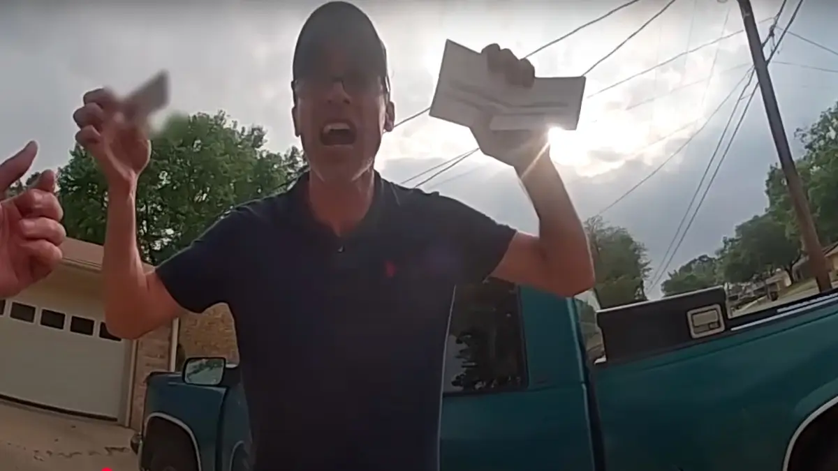 Entitled Man Unleashes Vicious Tongue Lashing on Texas Cop During Traffic Stop and Leaves Scene Unscathed, Video Shows