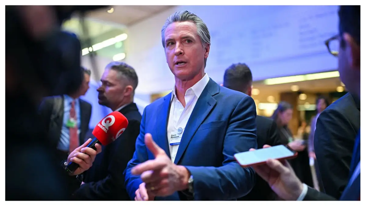 ‘HOLY SMOKES!!!’: Trump’s Davos Tour Implodes After Newsom Goes Scorched-Earth, Slaps Him with Brutal New Nickname — Then a Furious World Leader Destroys Him with Just Two Words