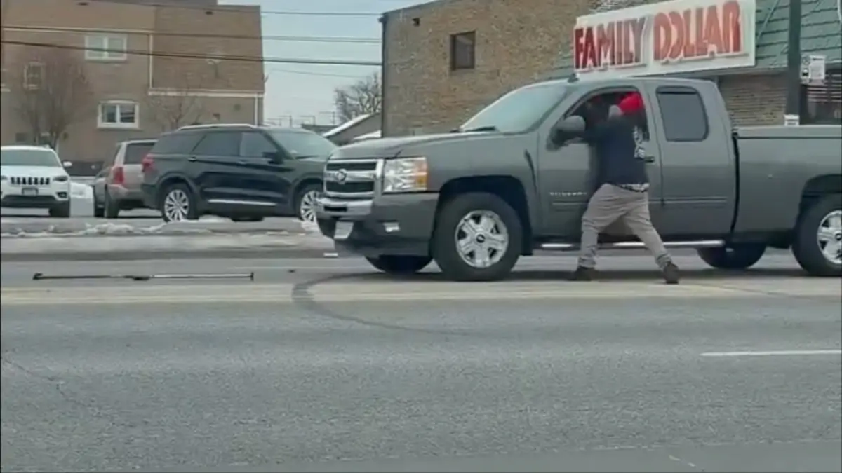 ‘Just Kept Getting Crazier’: Chicago Road Rage Goes Completely Off the Rails After Man Throws Ax and the Other Driver Makes a Move No One Saw Coming