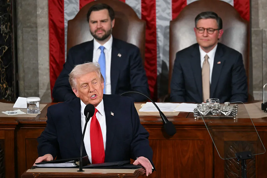 ‘This is Embarrassing’: Trump’s Big Speech Falls Apart as Fans Can’t Stop Watching What’s Repeatedly Breaking Out Behind Him