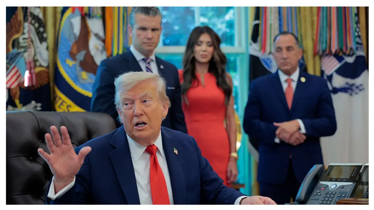 ‘What a Sh—show!’: Trump’s Reckless Reaction to Hegseth’s FAA Disaster Sparks a Firestorm — Then Noem Walks Off and the Cabinet Chaos Implodes in Real Time