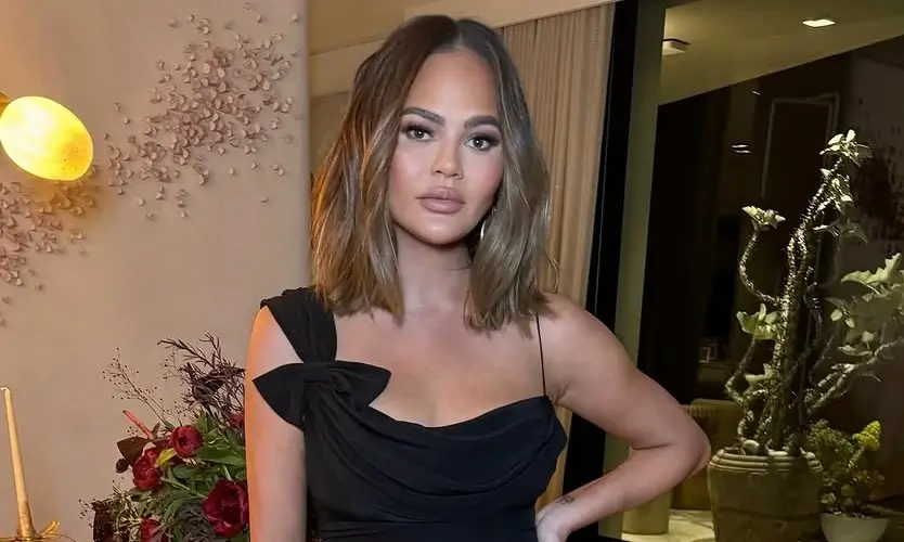 Chrissy Teigen says she ‘won’t apologize’ for her pantless moment months after wearing Crochet Undies to Paris Olympics (Photo: @chrissyteigen / Instagram)
