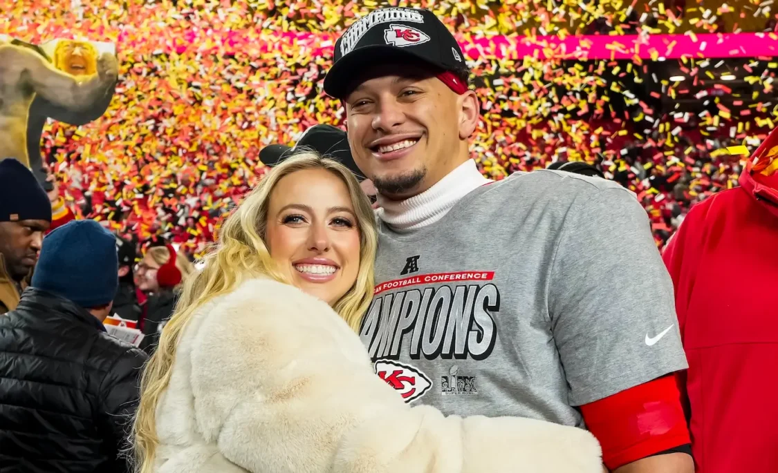 KANSAS CITY, MISSOURI - JANUARY 26: Quarterback Patrick Mahomes #15 of the Kansas City Chiefs poses for a photo with his wife Brittany Mahomes after the AFC Championship game against the Buffalo Bills, at GEHA Field at Arrowhead Stadium on January 26, 2025 in Kansas City, Missouri. (Photo by Todd Rosenberg/Getty Images)
