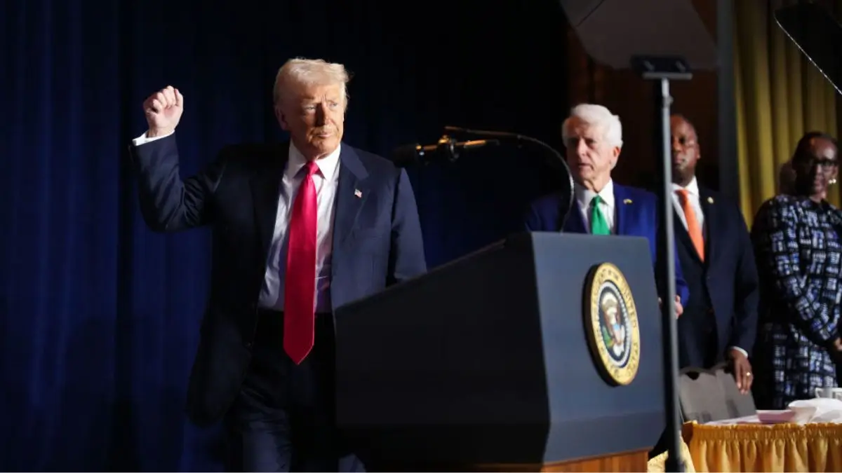 ‘Fred Wasn’t the Actual Father?’: Trump’s Speech Takes a Wild Detour After He Brings Up His Dad and Suddenly Looks to the Man Next to Him to Fill In the Blanks