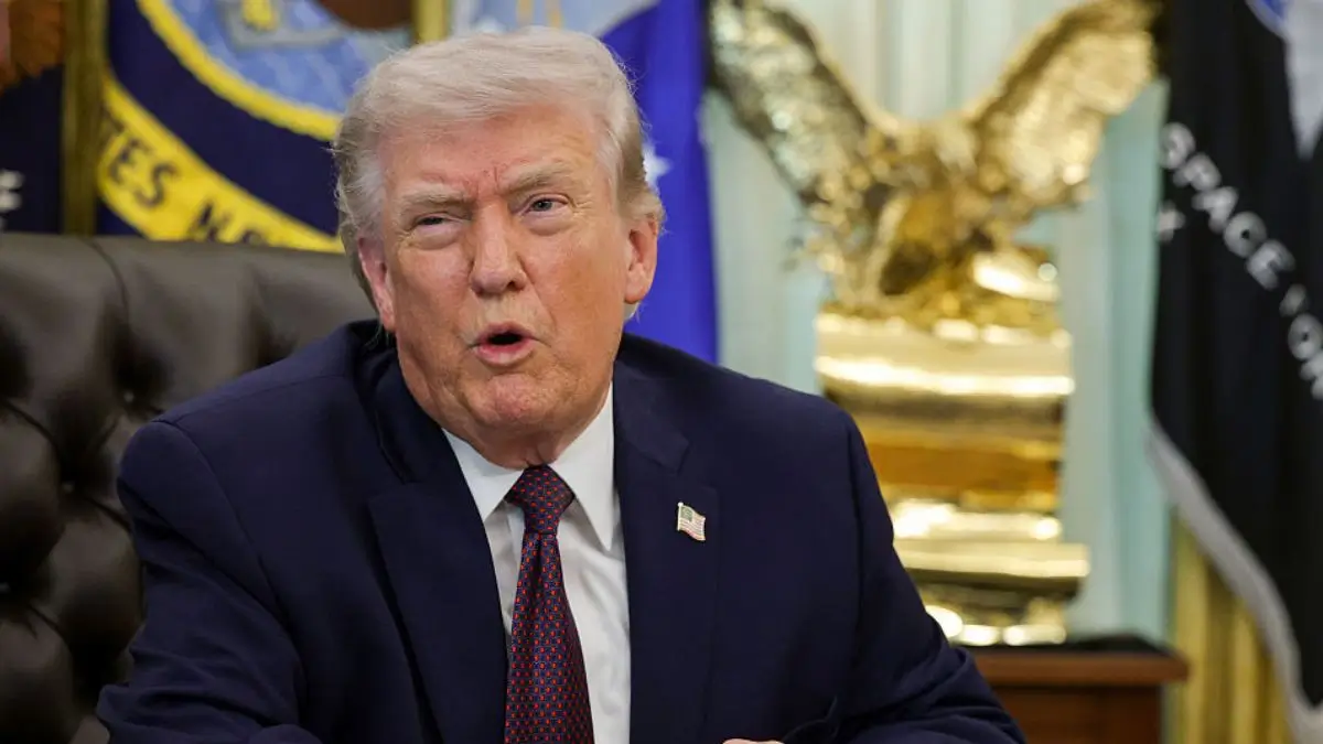 ‘Those Tiny Badly Bruised Hands’: Trump Gets Roasted Over His Disappearing Act as the White House Scrambles to Cover Up Spiraling Questions About His Health