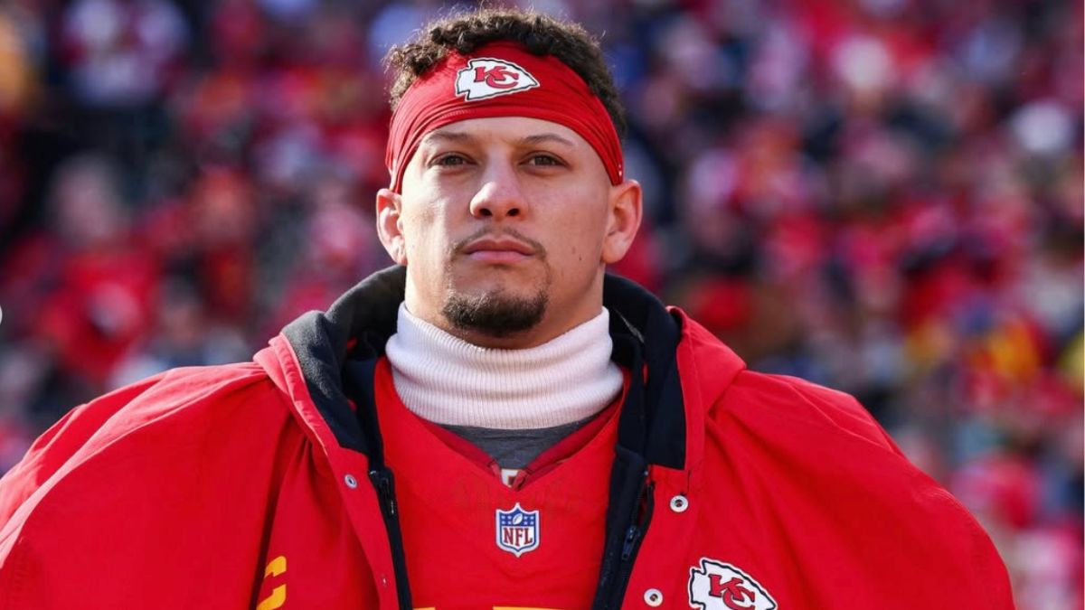‘OMG’: Patrick Mahomes’ Public Display of Affection with His Wife Has Fans Doing a Double Take