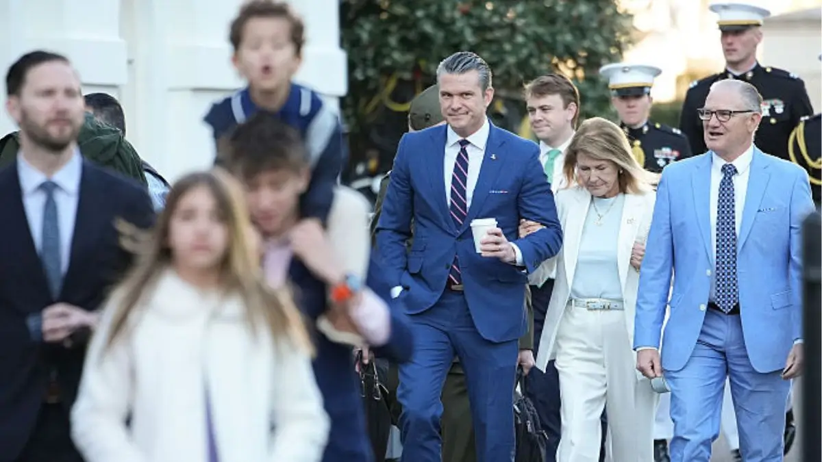 ‘The Middle One Is Sending Me’: Pete Hegseth Goes Off on Democrats During ‘Drunken Tangent’ But It’s His Kids’ Faces In the Background That Say It All