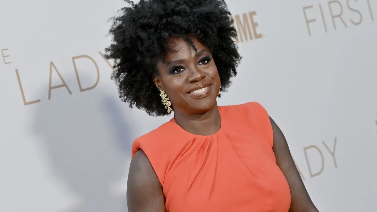 Did V Get the Kris Jenner Special?’: Viola Davis’ See-Through Look Fails to Distract Fans Gasping Over Her New Face Did V Get the Kris Jenner Special?’: Viola Davis’ See-Through Look Fails to Distract Fans Gasping Over Her New Face