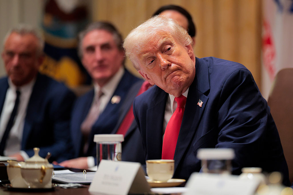 A 13-Second Clip Catches Trump on a Hot Mic Raging in Private and One Line Has Critics Calling It a Brutal Confession He Didn’t Want Anyone to Hear